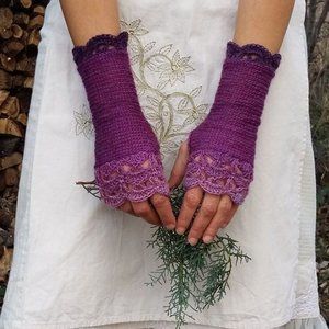 Lavender Fields Medium Fingerless Gloves deep purple to lovely lavender.